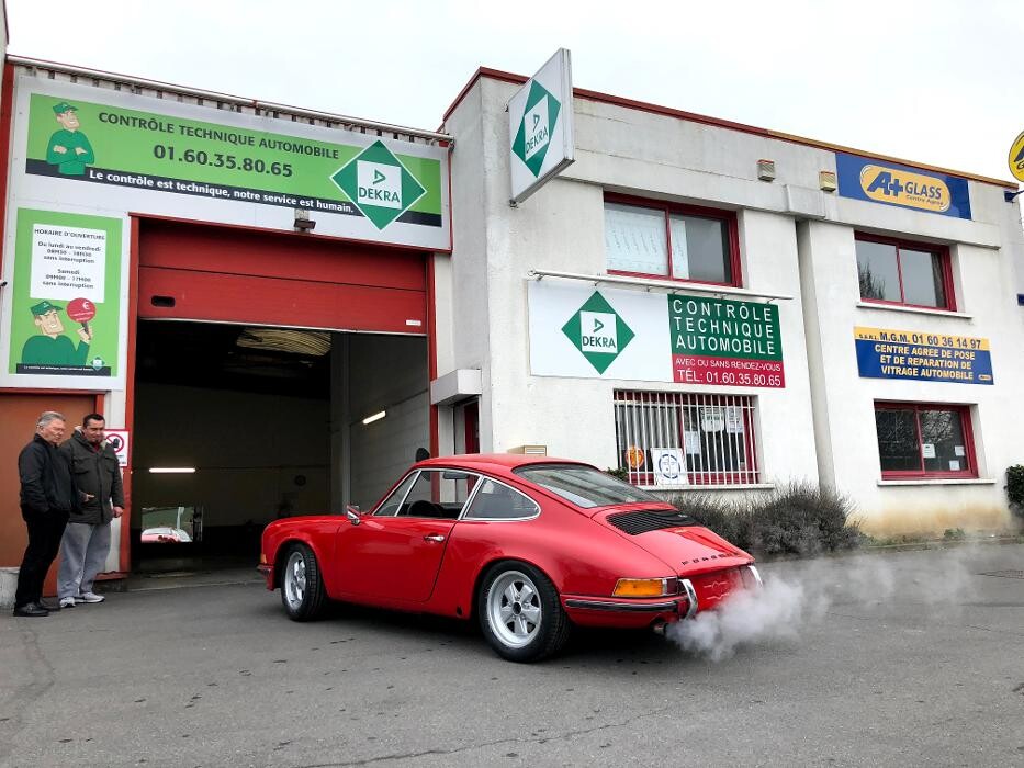 Images Centre contrôle technique DEKRA