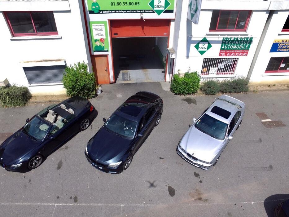 Images Centre contrôle technique DEKRA