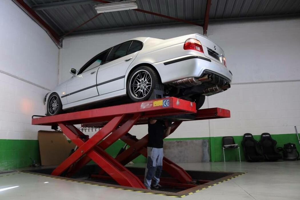 Images Centre contrôle technique DEKRA