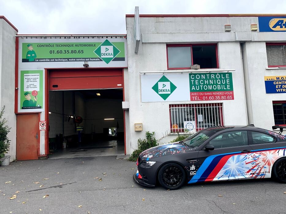 Images Centre contrôle technique DEKRA