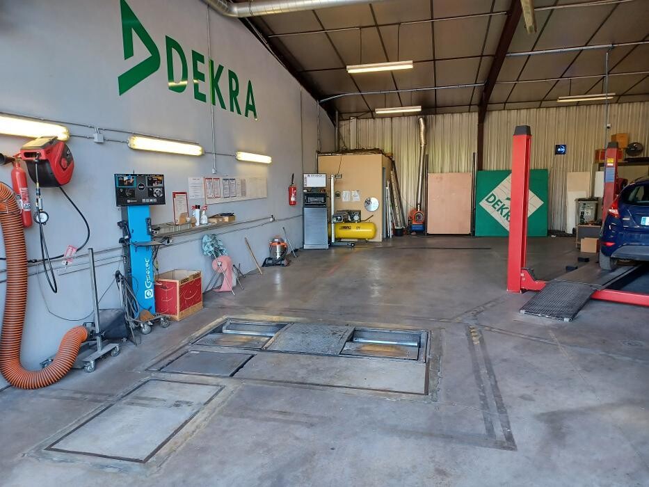 Images Centre contrôle technique DEKRA