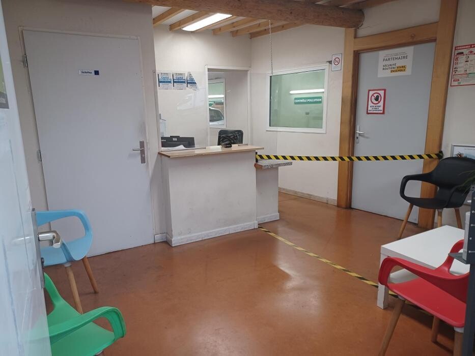 Images Centre contrôle technique DEKRA