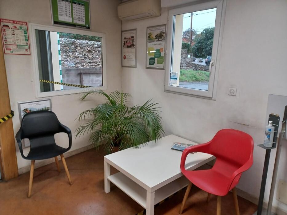 Images Centre contrôle technique DEKRA