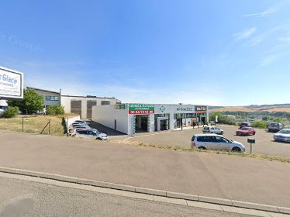 Images Centre contrôle technique DEKRA auto-moto