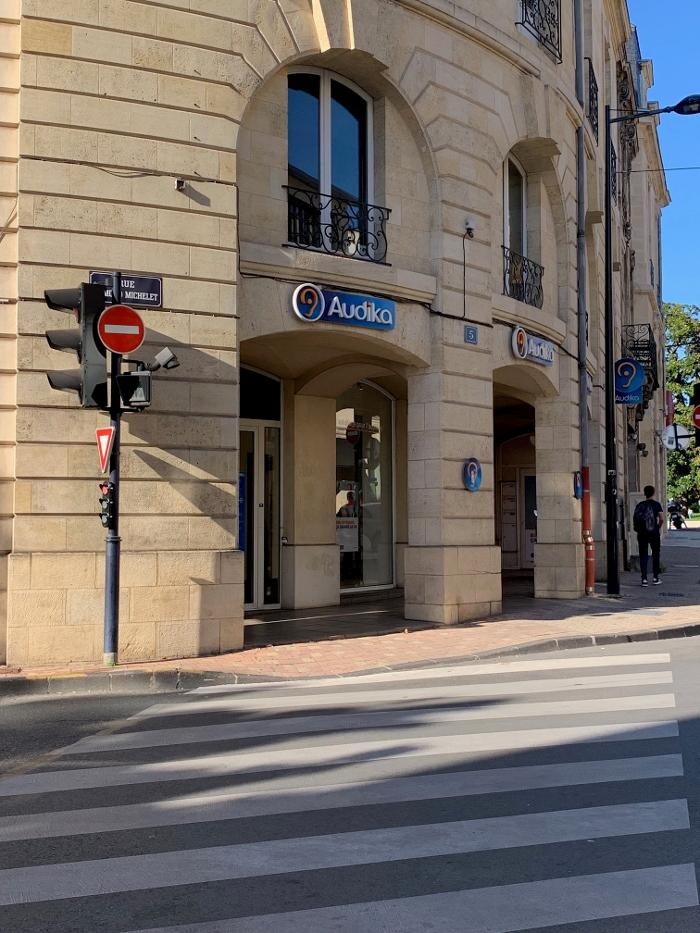 Images Audika - Audioprothésiste Bordeaux