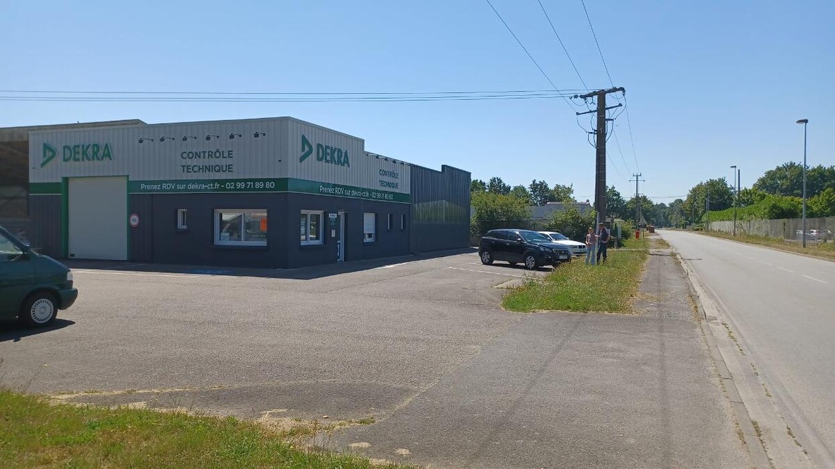 Images Centre contrôle technique DEKRA