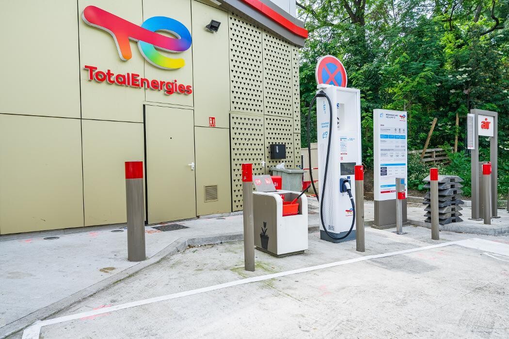 Images TotalEnergies - RELAIS DU PERIPH. INTERIEUR