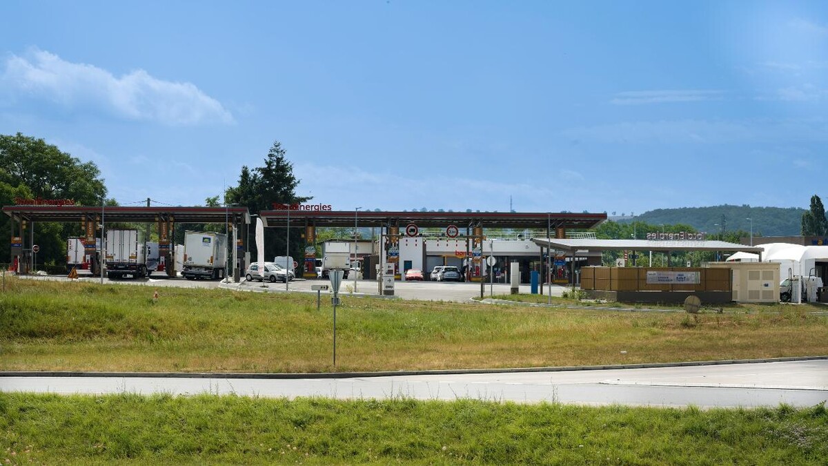 Images TotalEnergies Access - REL.ROND POINT J. ROSE