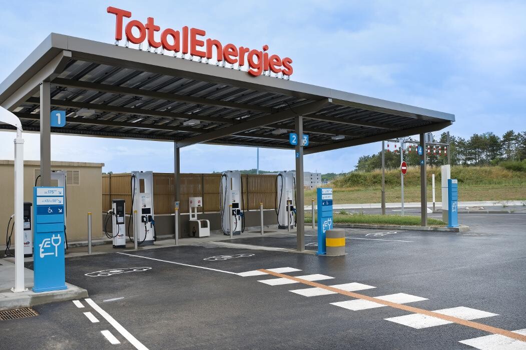 Images TotalEnergies Access - REL.ROND POINT J. ROSE