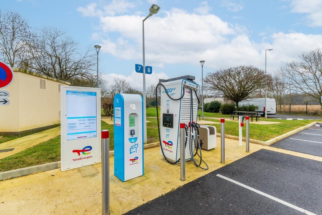 Images TotalEnergies - RELAIS OZOIR LA FERRIERE