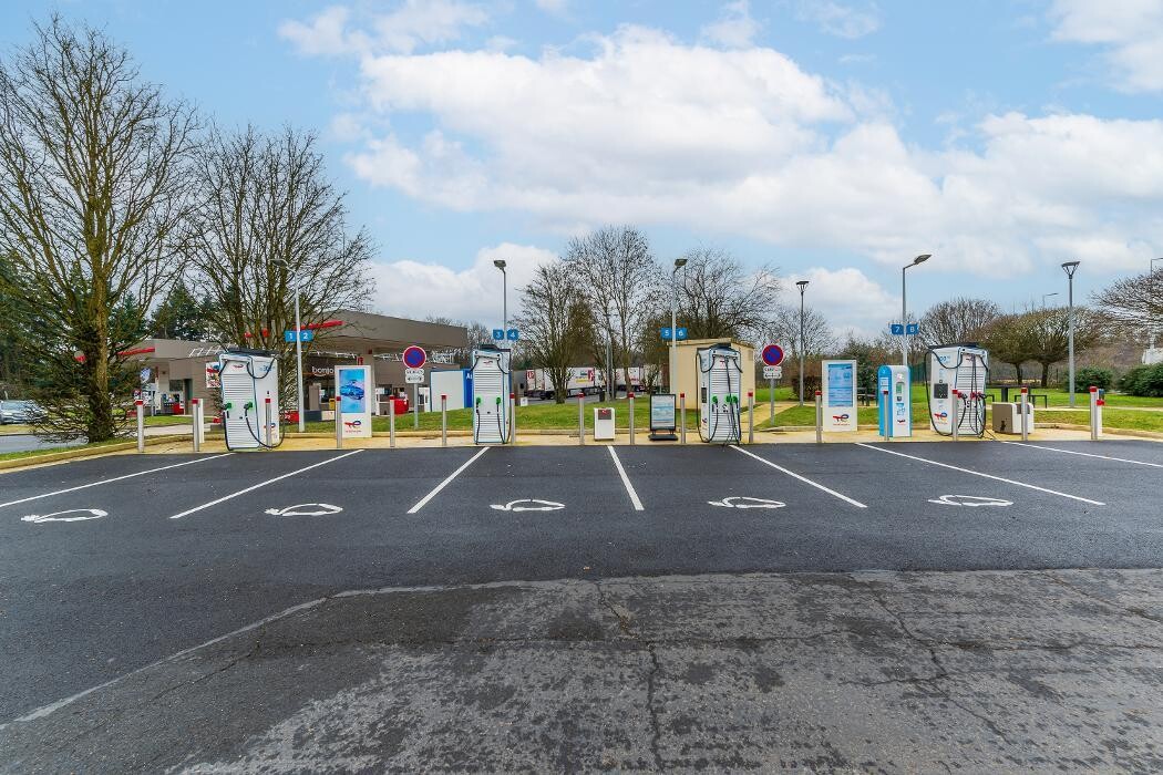 Images TotalEnergies - RELAIS OZOIR LA FERRIERE