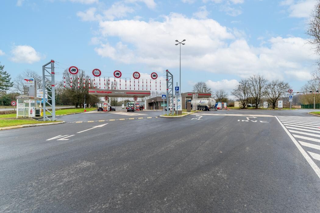 Images TotalEnergies - RELAIS OZOIR LA FERRIERE