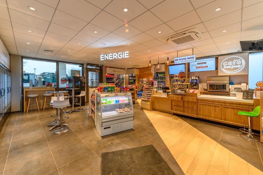 Images TotalEnergies - RELAIS OZOIR LA FERRIERE