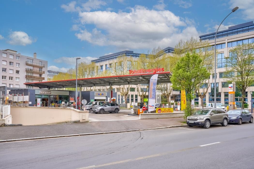 Images TotalEnergies Access - RELAIS ISSY LES MOULINEAUX VOISIN