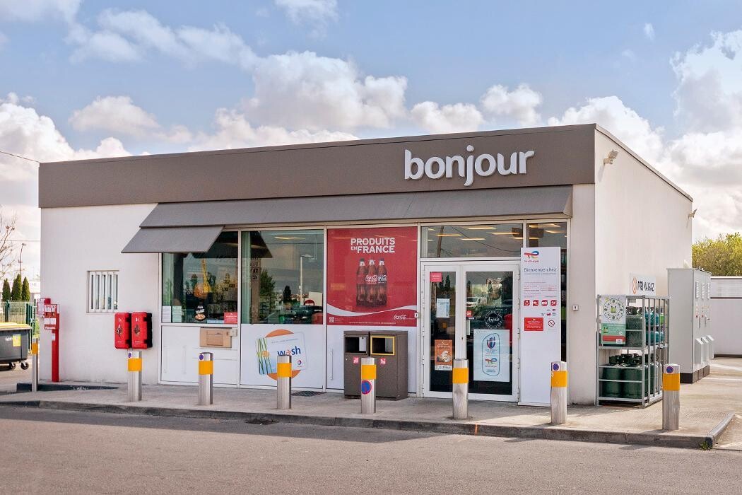 Images TotalEnergies Access - RELAIS DE LONGJUMEAU