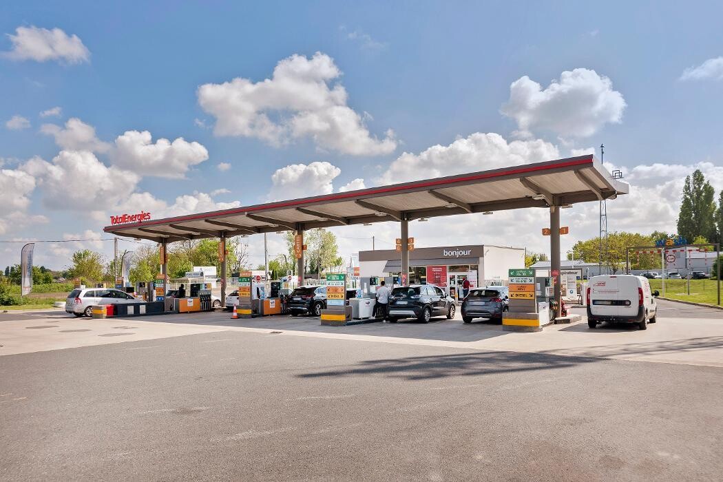 Images TotalEnergies Access - RELAIS DE LONGJUMEAU