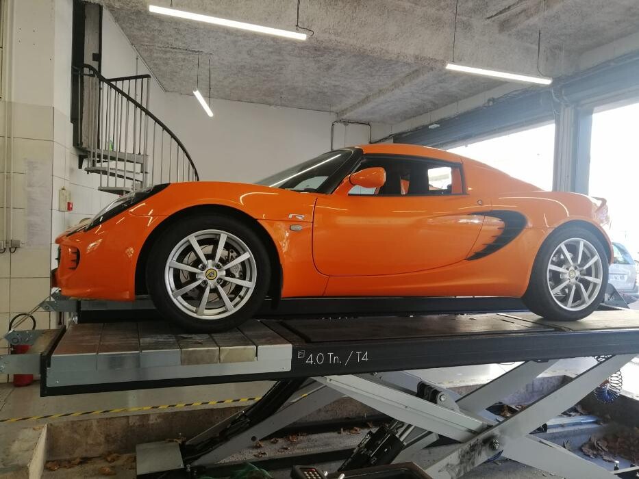 Images Centre contrôle technique DEKRA