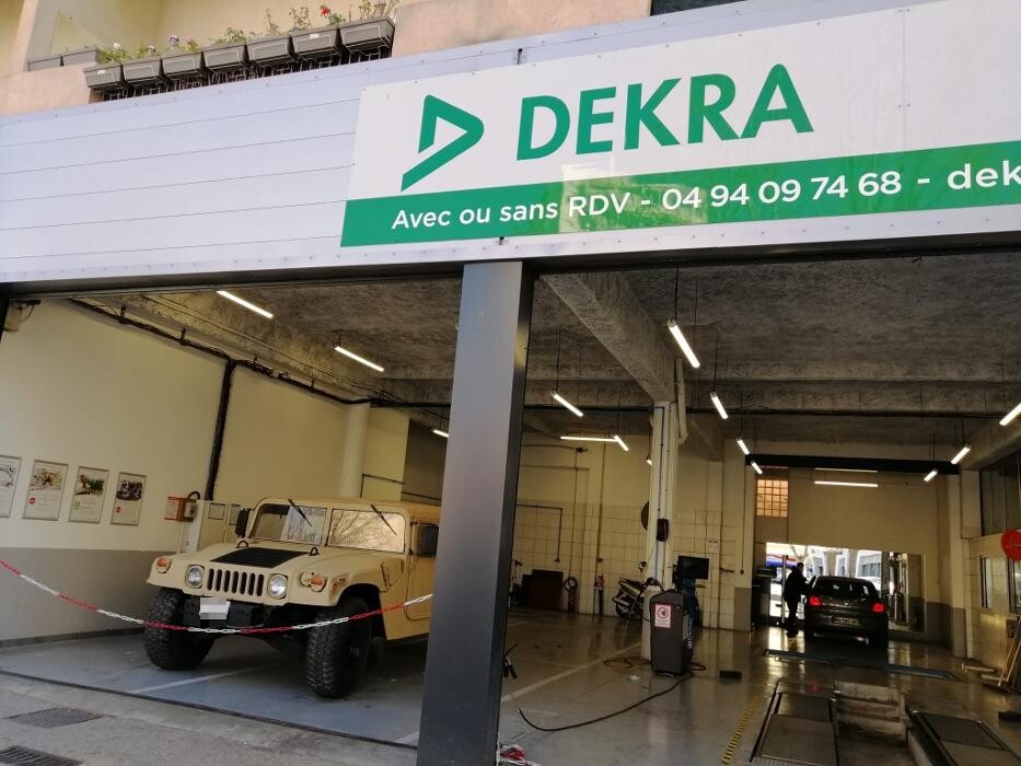 Images Centre contrôle technique DEKRA