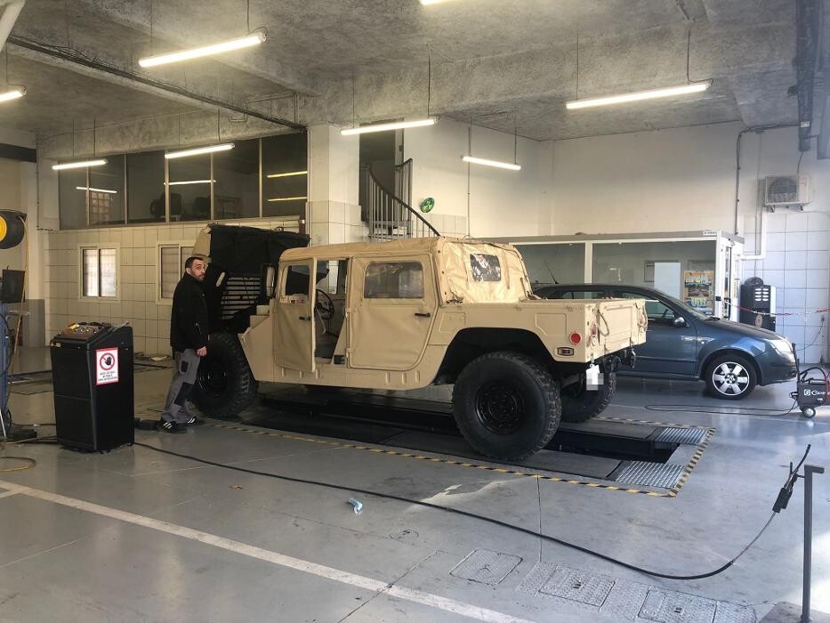 Images Centre contrôle technique DEKRA