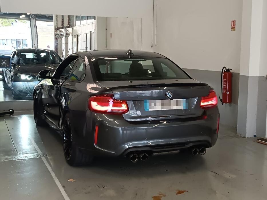 Images Centre contrôle technique DEKRA