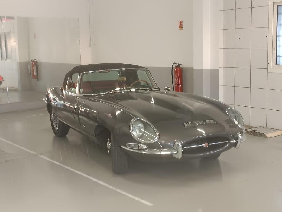 Images Centre contrôle technique DEKRA