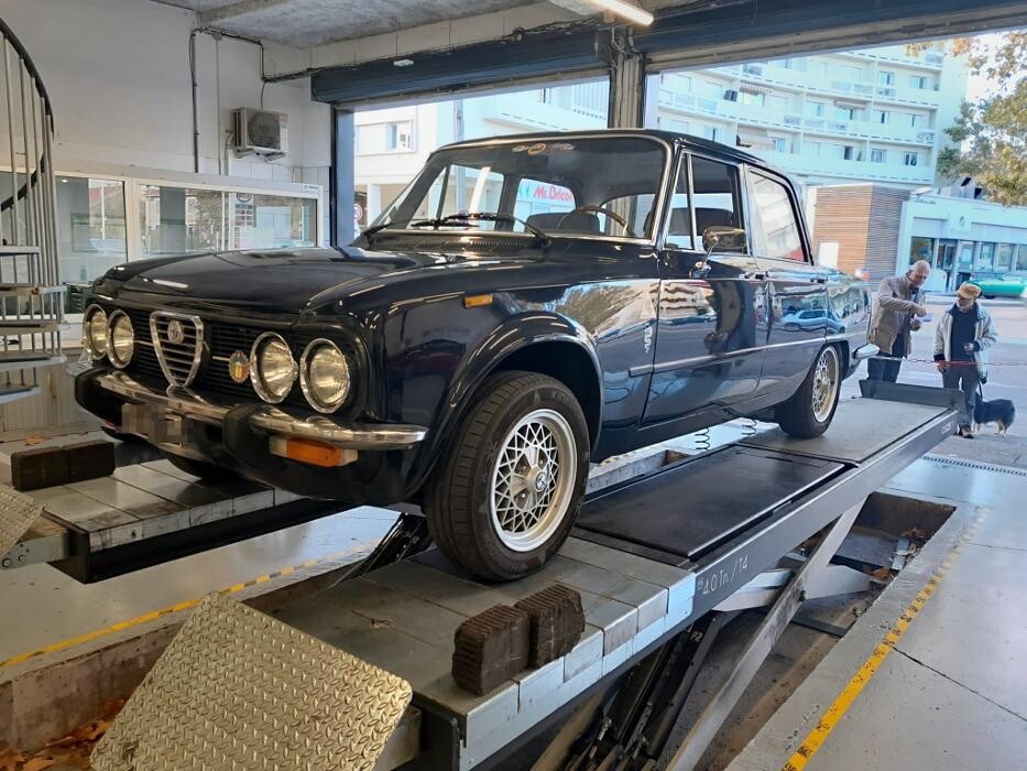 Images Centre contrôle technique DEKRA