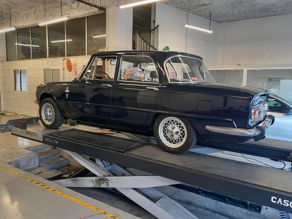 Images Centre contrôle technique DEKRA