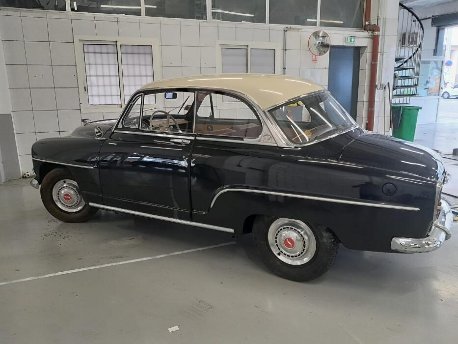 Images Centre contrôle technique DEKRA