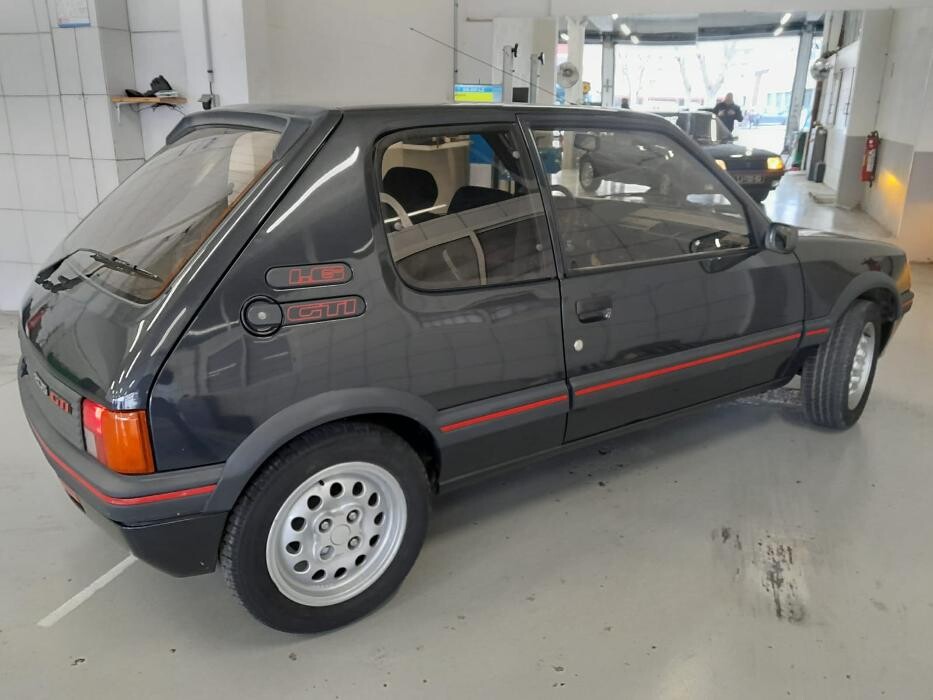 Images Centre contrôle technique DEKRA