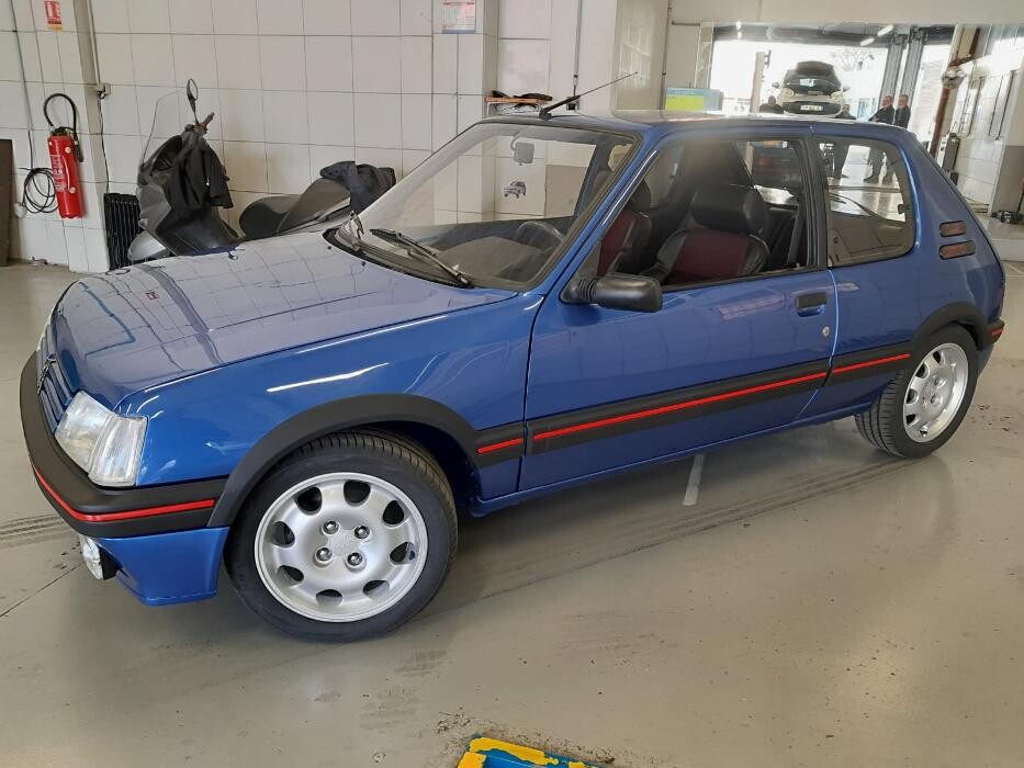 Images Centre contrôle technique DEKRA