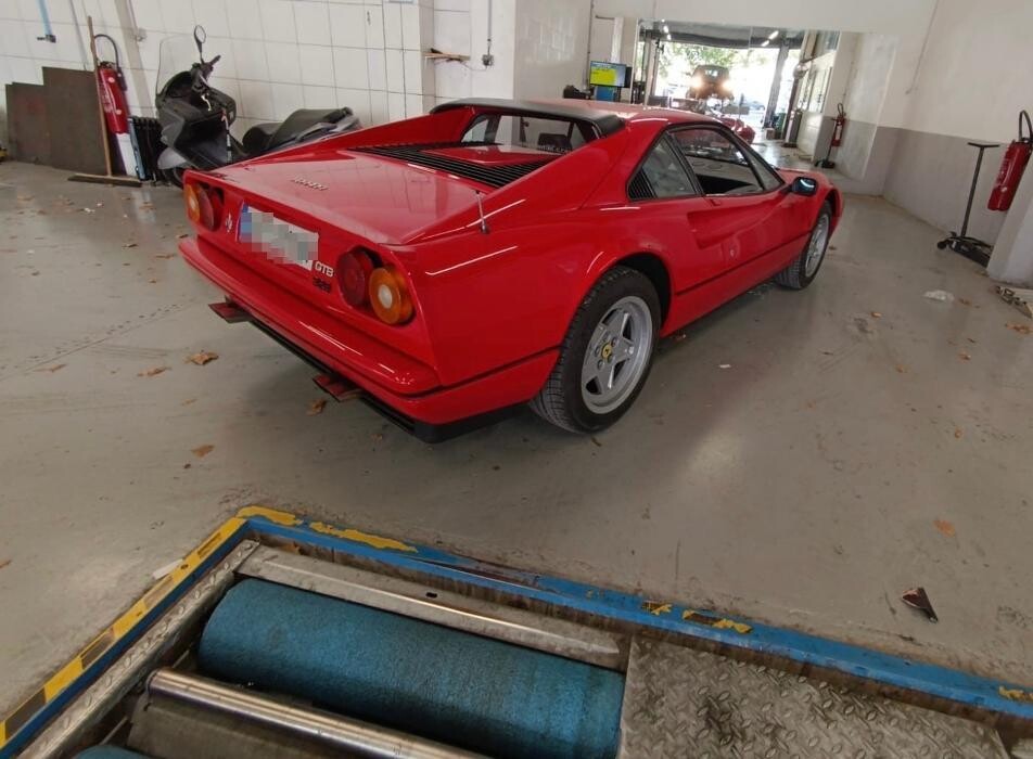 Images Centre contrôle technique DEKRA