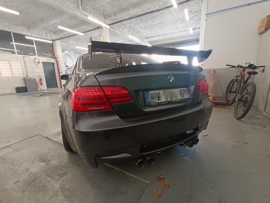 Images Centre contrôle technique DEKRA