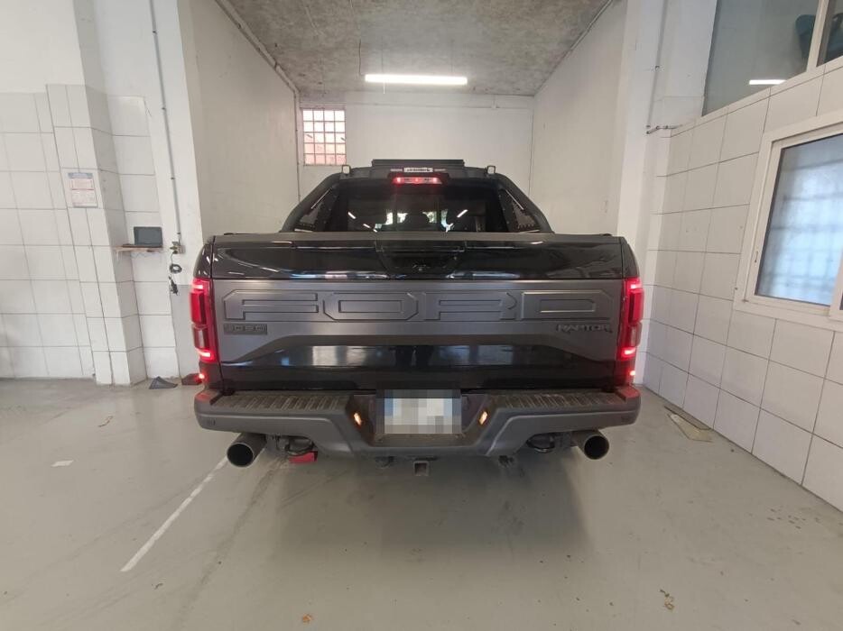 Images Centre contrôle technique DEKRA