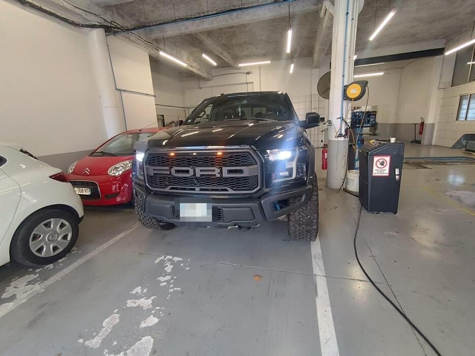 Images Centre contrôle technique DEKRA