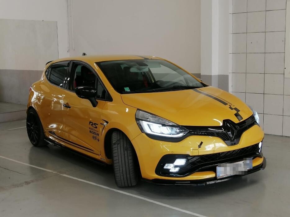 Images Centre contrôle technique DEKRA