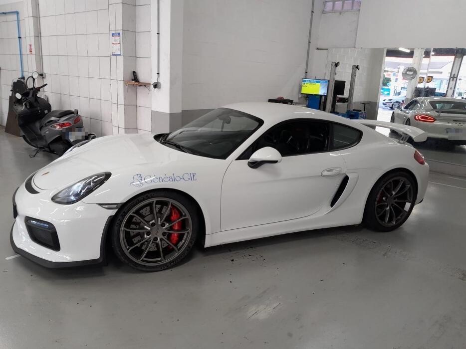 Images Centre contrôle technique DEKRA