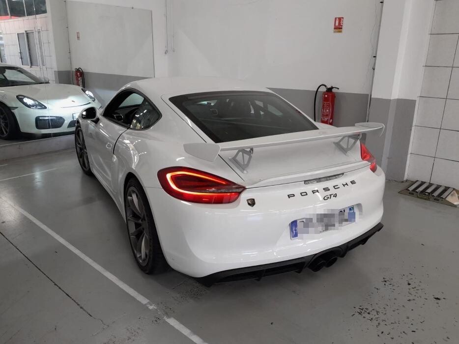 Images Centre contrôle technique DEKRA