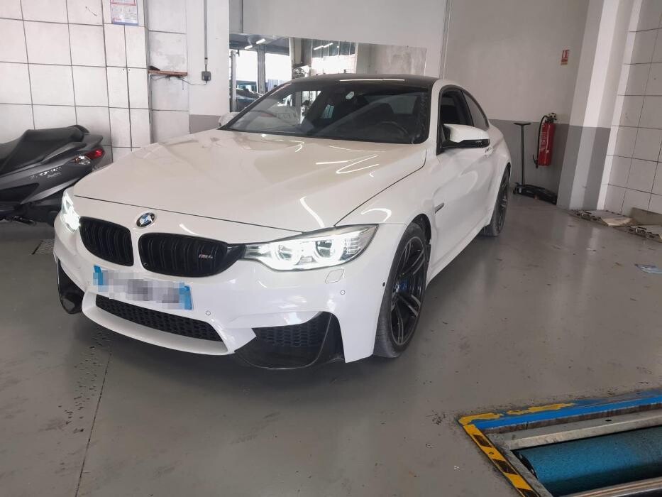 Images Centre contrôle technique DEKRA