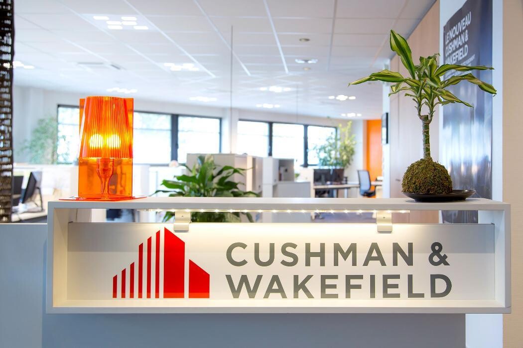 Images Cushman & Wakefield - Bureaux, Entrepôts, Commerces à louer ou acheter