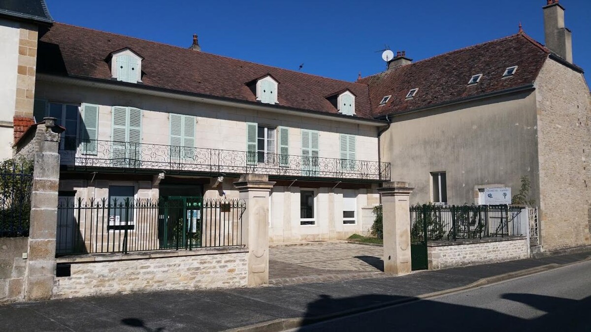 Images Cabinet CARDINAL Langres