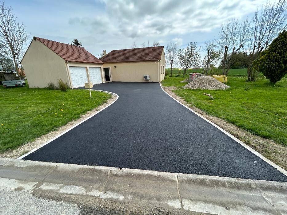 Images Daniel Moquet signe vos allées - Ent. Pichot