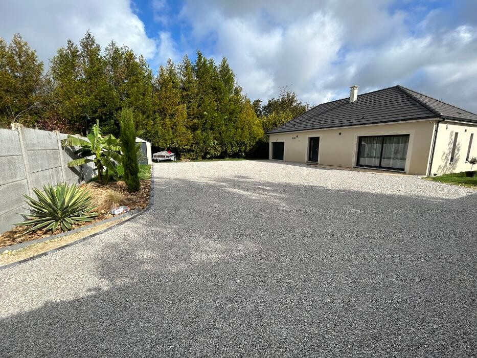 Images Daniel Moquet signe vos allées - Ent. Pichot