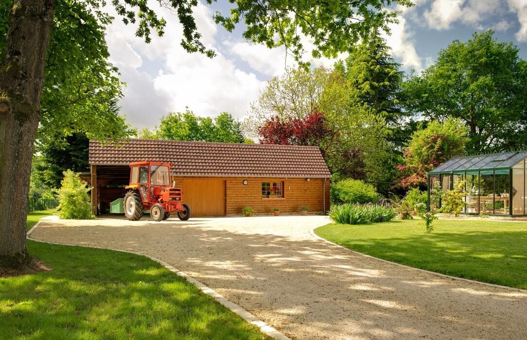 Images Daniel Moquet signe vos allées - Ent. Pichot