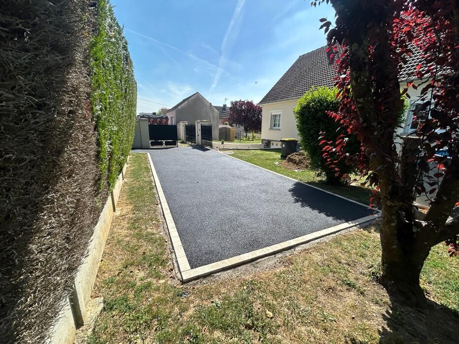 Images Daniel Moquet signe vos allées - Ent. Pichot