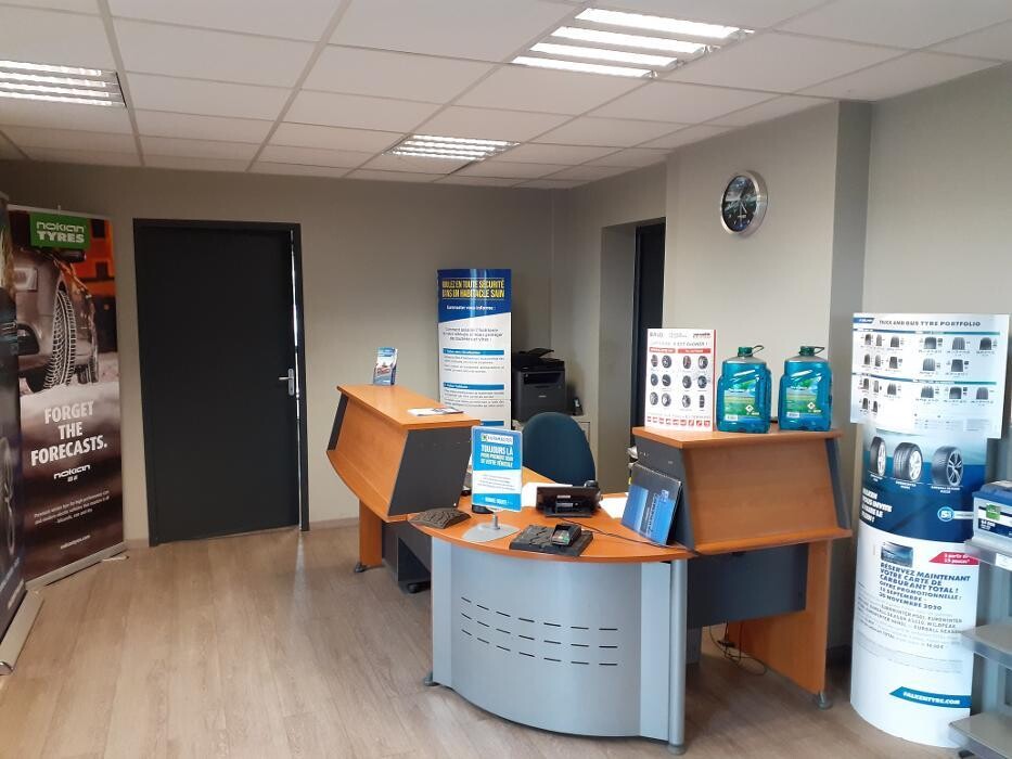 Images Euromaster Saint Flour Pneus