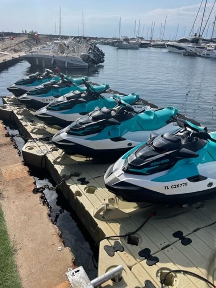Images Six fours Jet Ski