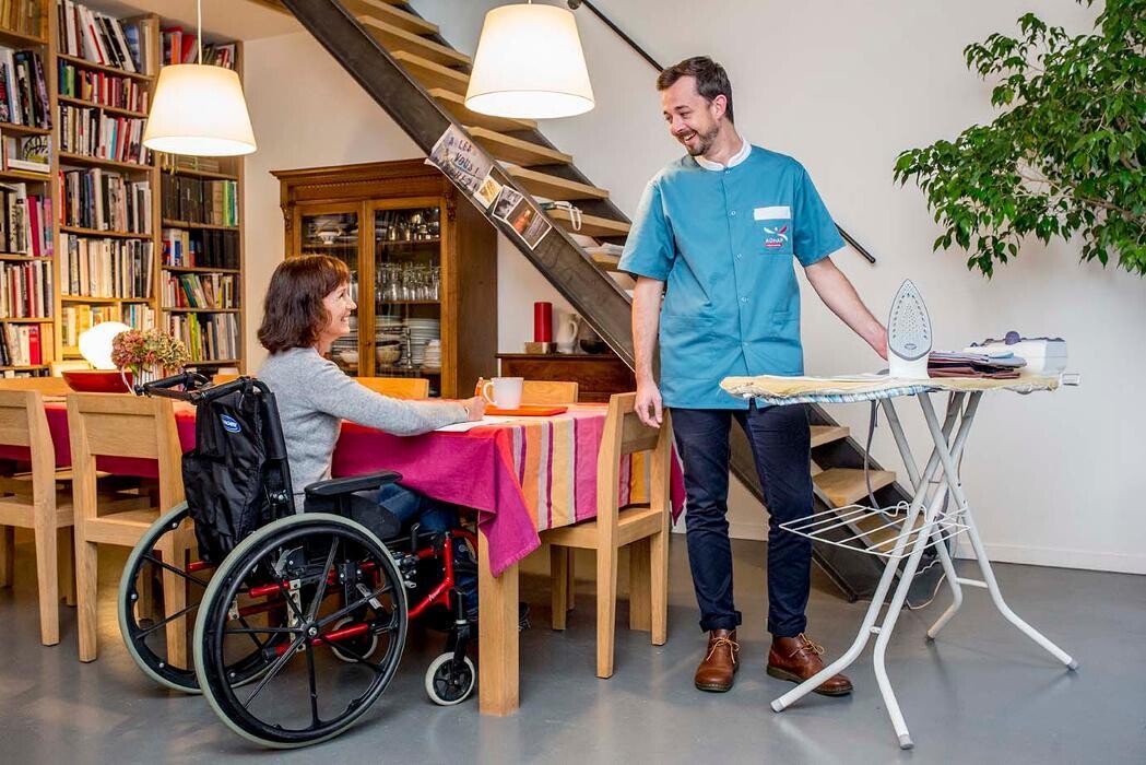 Images ADHAP L'aide à domicile - Rouen