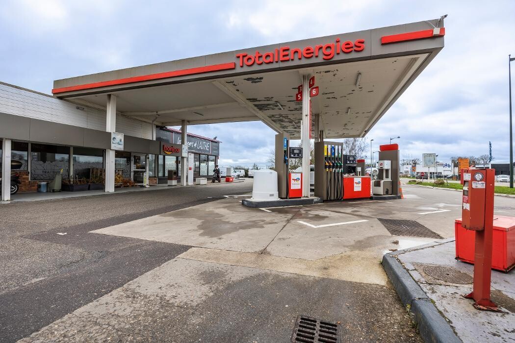 Images TotalEnergies - SARL R&H CARBURANT