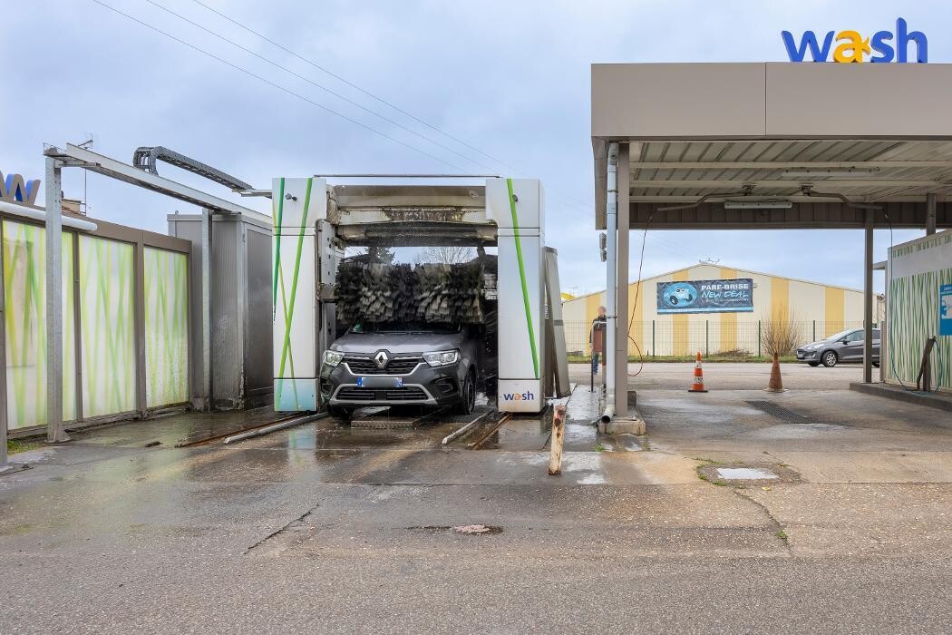 Images TotalEnergies - SARL R&H CARBURANT