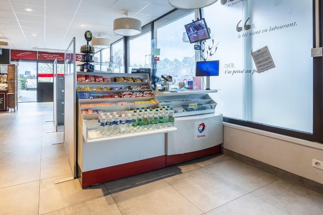 Images TotalEnergies - SARL R&H CARBURANT